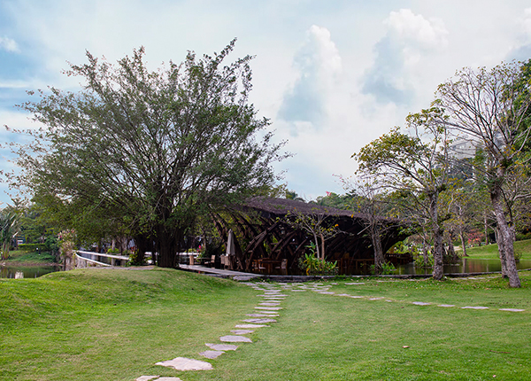 Flamingo_Đại_Lải_Resort_bãi_cỏ_BBW