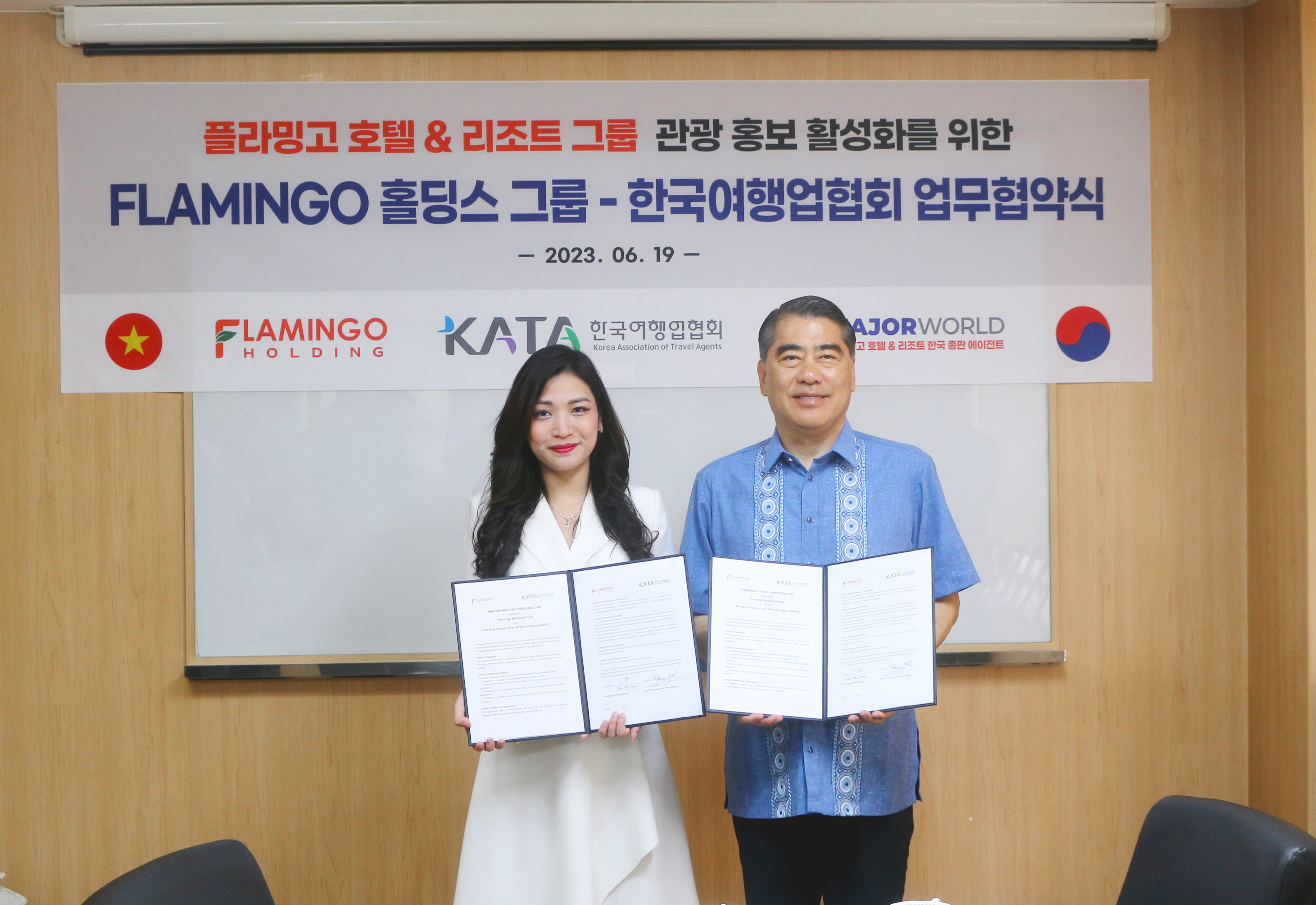 Đại diện Flamingo Holding Group, Bà Trần Thùy Dung - Giám đốc Kinh doanh của Flamingo Hospitality Management (FHM)